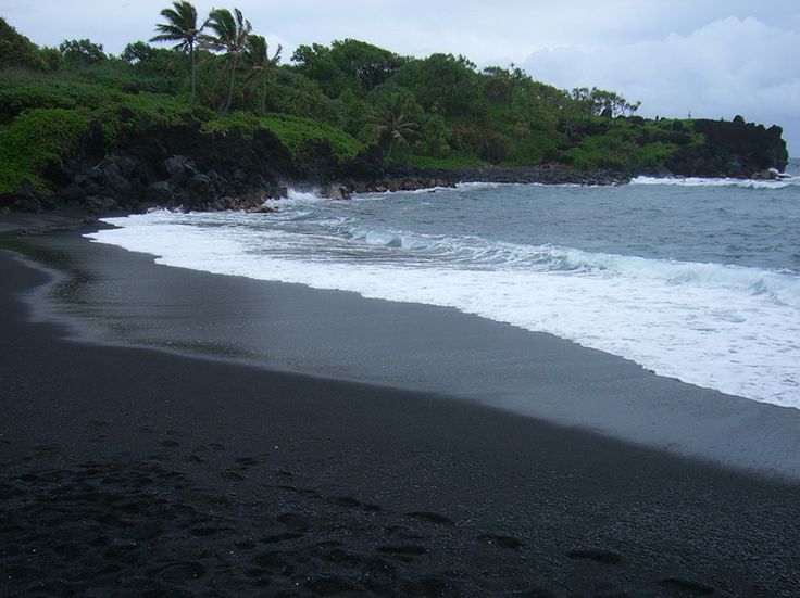 Top 10 Beautiful Black Sand Beaches Punaluu Agios Georgios Muriwai