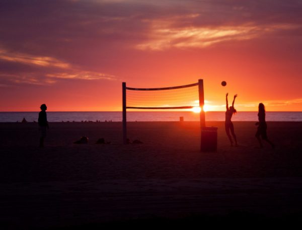 Top 5 Best Beaches for Volleyball in California - Long Beach, Sunset Beach