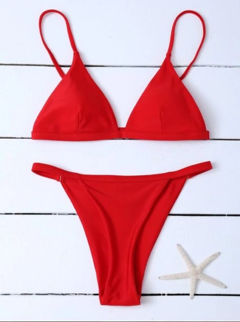 7 Great Beach Clothes For Women: Swimsuit, Dress, Hat, Towel, Flip Flop